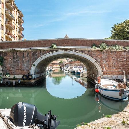 Piccola Venezia Canal View Charming Flat Ліворно Екстер'єр фото
