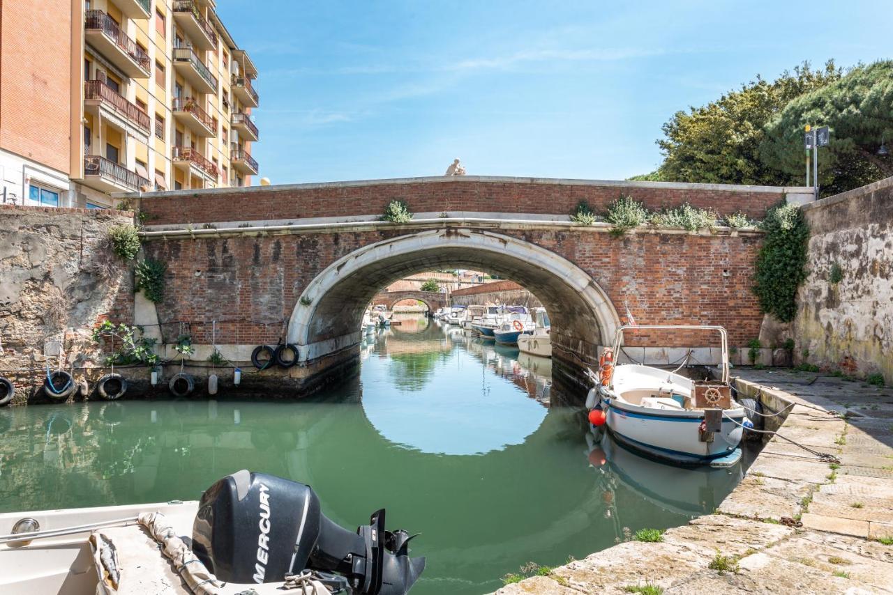 Piccola Venezia Canal View Charming Flat Ліворно Екстер'єр фото