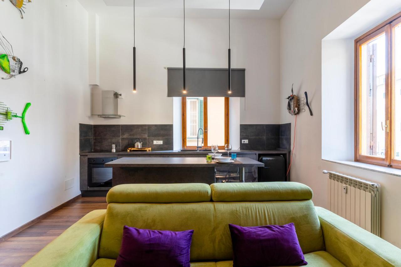 Piccola Venezia Canal View Charming Flat Ліворно Екстер'єр фото