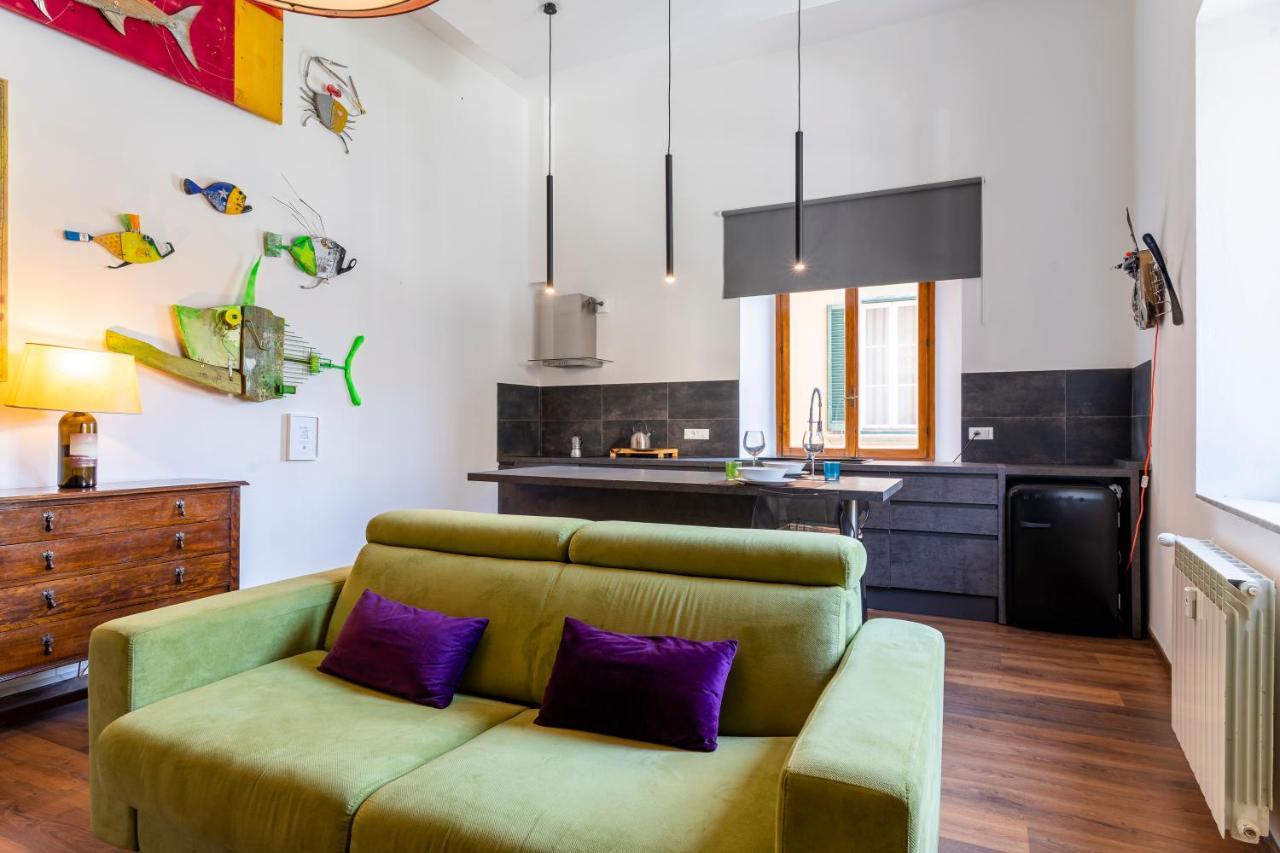Piccola Venezia Canal View Charming Flat Ліворно Екстер'єр фото
